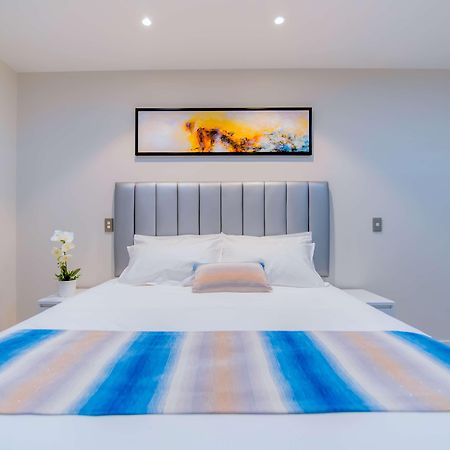 Alpine Hotel Christchurch Bagian luar foto