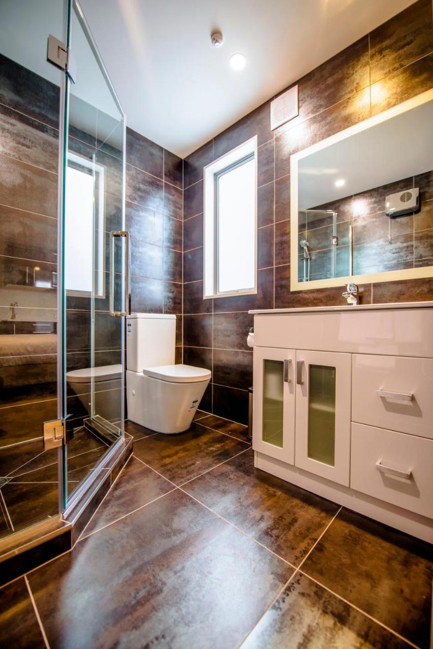 Alpine Hotel Christchurch Bagian luar foto